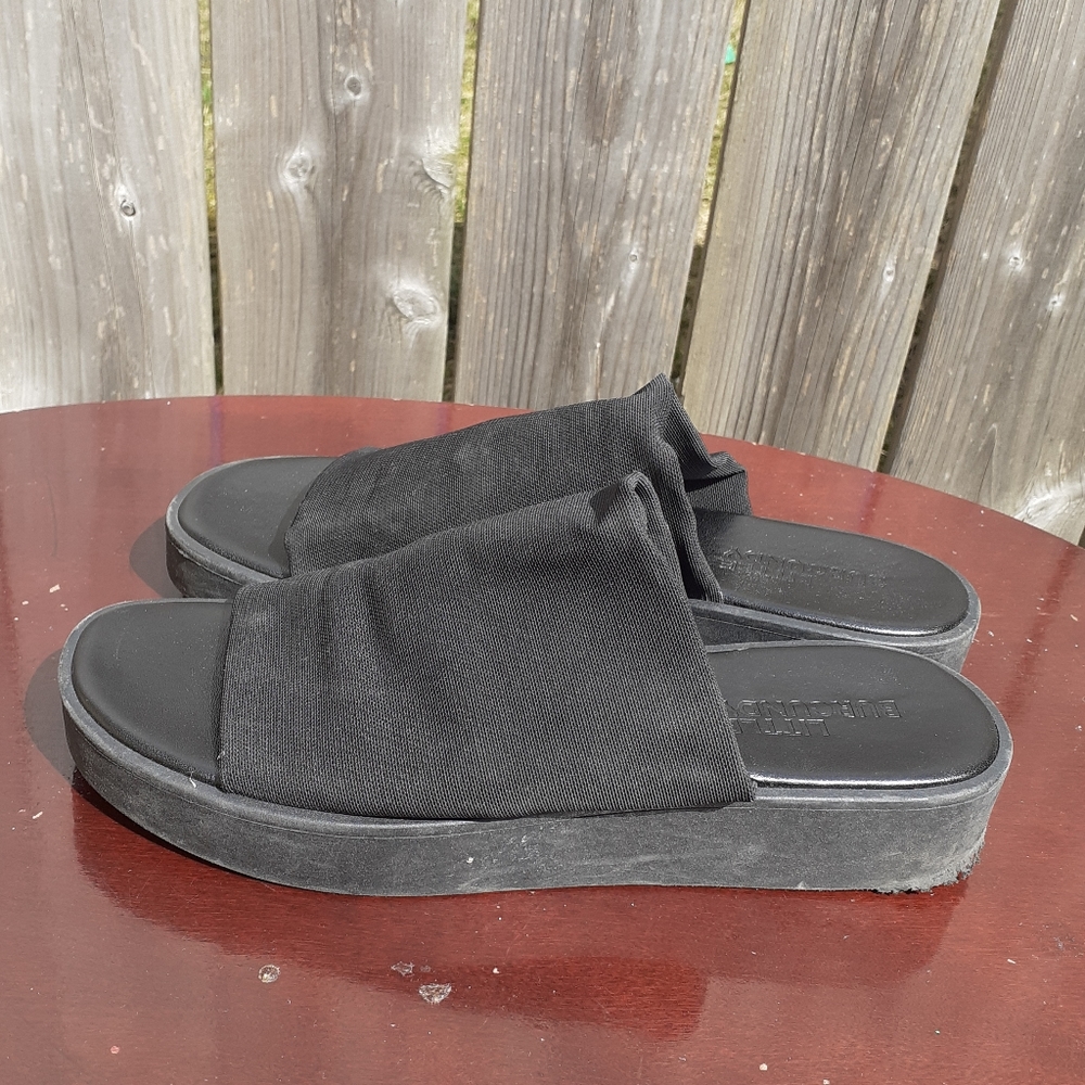 ❤SALE❤ Black Chunky Platform Sandals